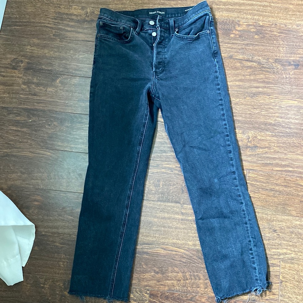 Denim forum black arlo high rise straight jean (black- appear blue from light)